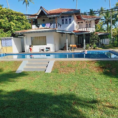 Avin Beach Villa Unawatuna Eksteriør bilde