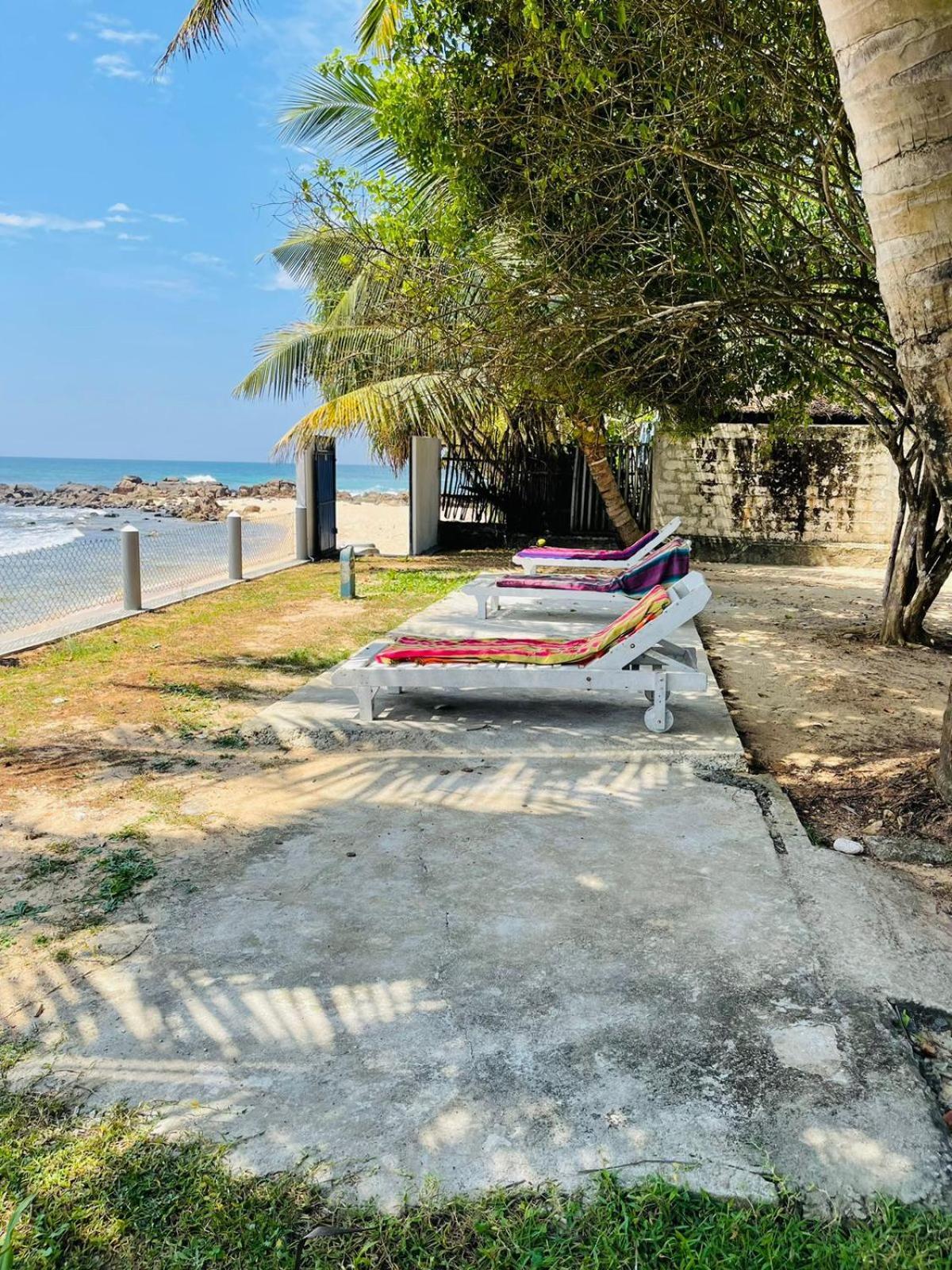 Avin Beach Villa Unawatuna Eksteriør bilde