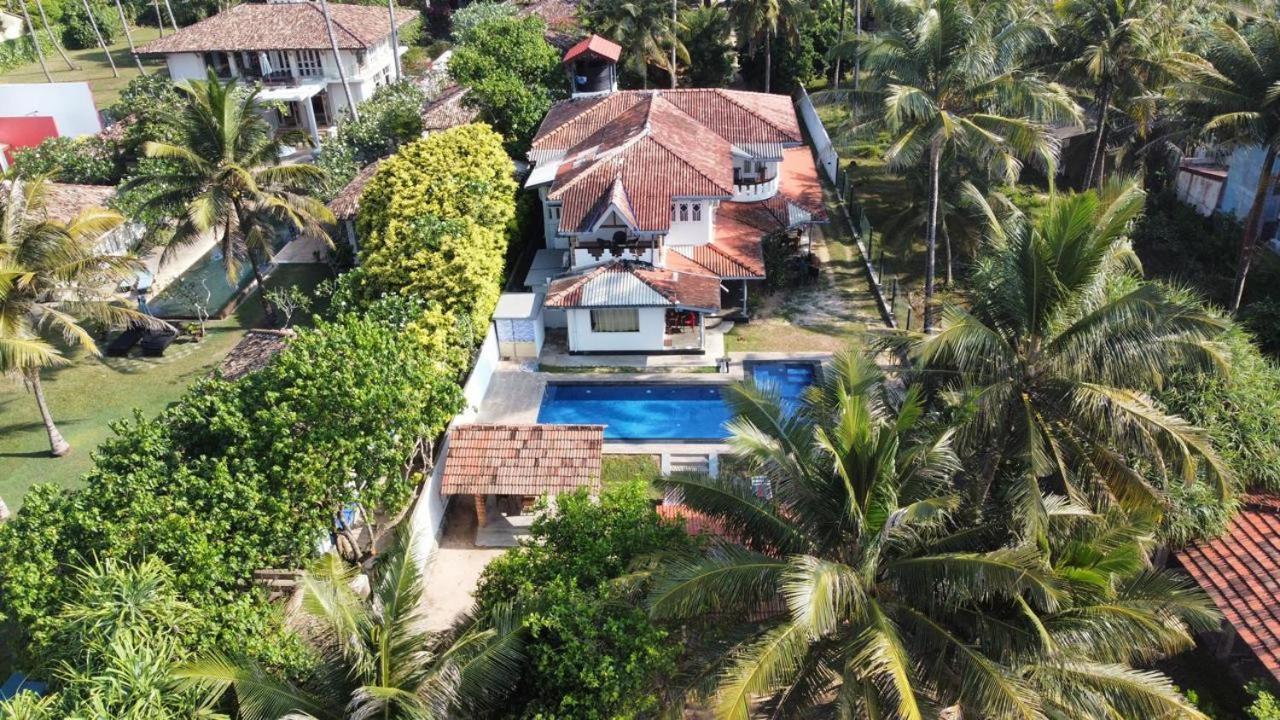 Avin Beach Villa Unawatuna Eksteriør bilde
